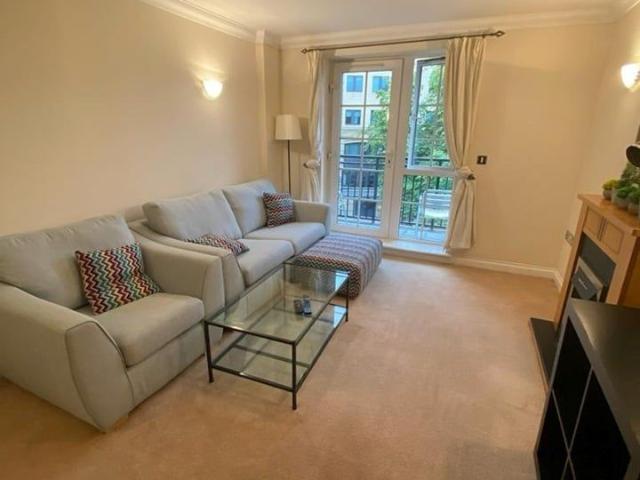 Apartment for rent in Newtown, Reading