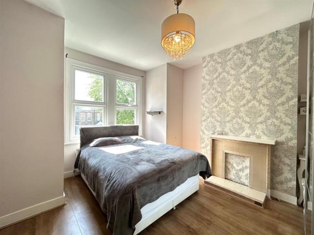 Apartment for rent in London Borough of Ealing, Greater London