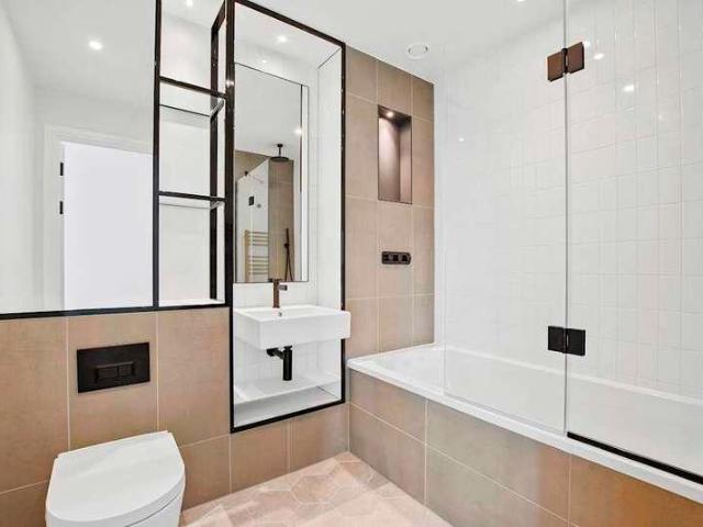 Flat for sale in Alperton, Greater London
