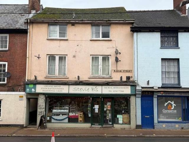 Flat for sale in Newton St Cyres, Devon