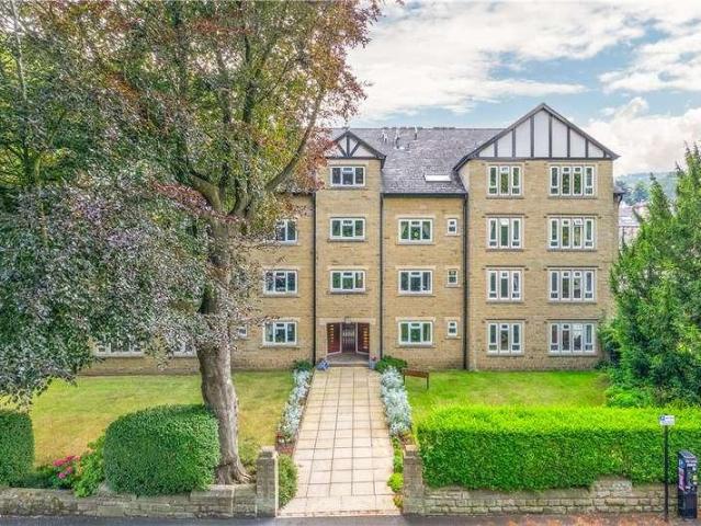 Flat for sale in Ilkley, West Yorkshire