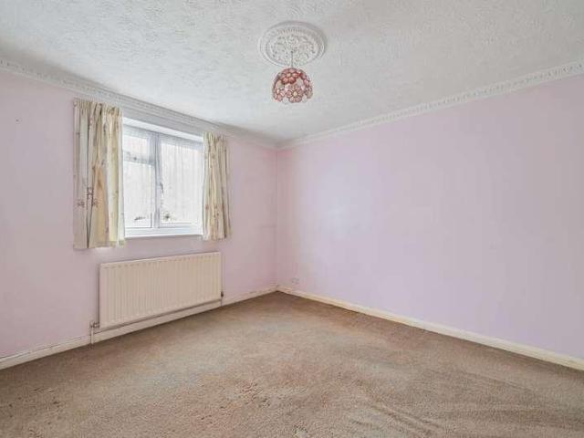 Flat for sale in Lower Halliford, Surrey