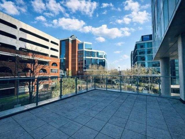 Flat for sale in Salford, Greater Manchester