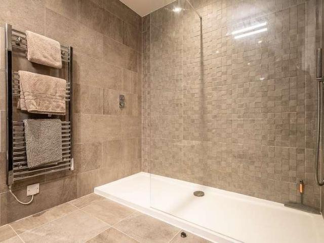 Flat for sale in Withycombe, Budlake