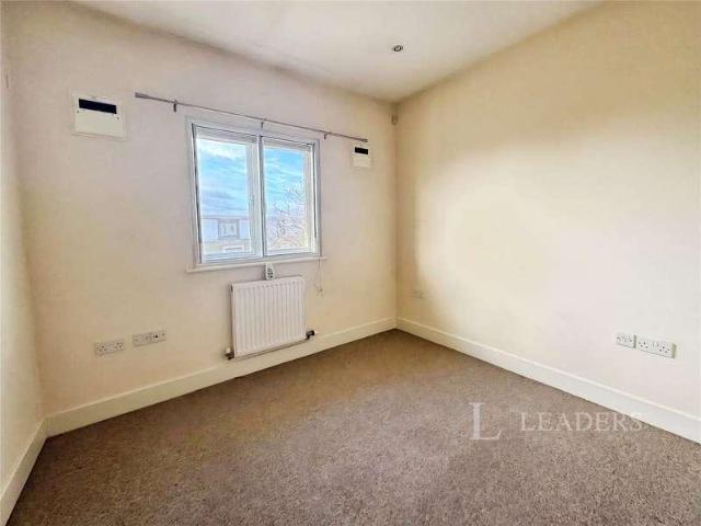 Flat for sale in Chesterton, Arbury