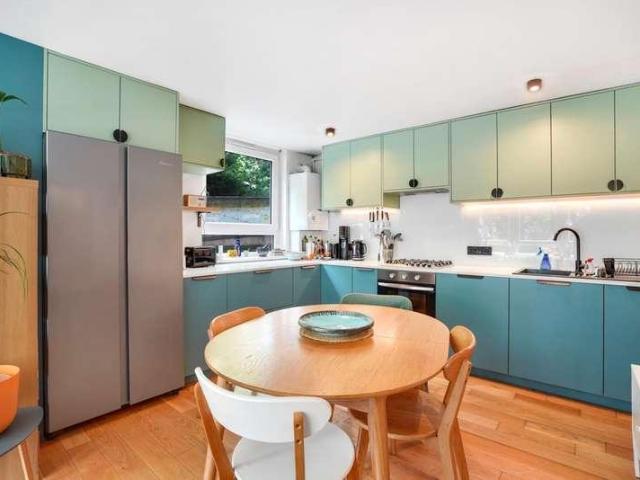 Flat for sale in Greater London