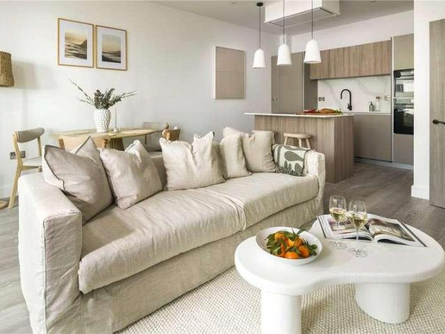 Flat for sale in Newquay, Cornwall