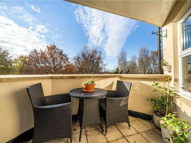 Flat for sale in Greater London