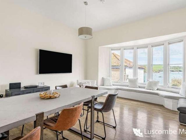 Flat for sale in Strode, Devon
