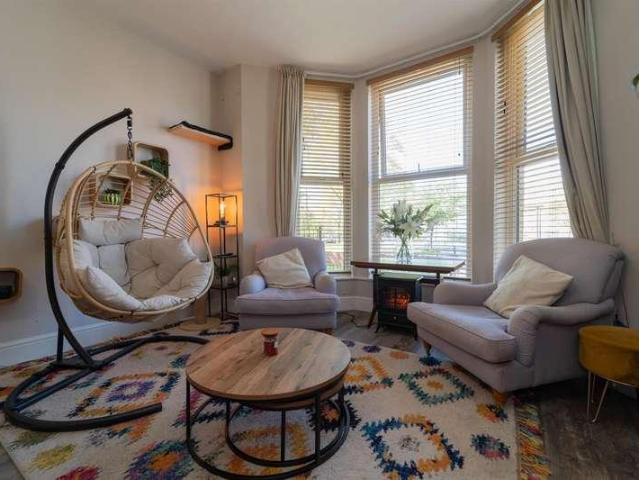 Flat for sale in Old Trafford, Trafford