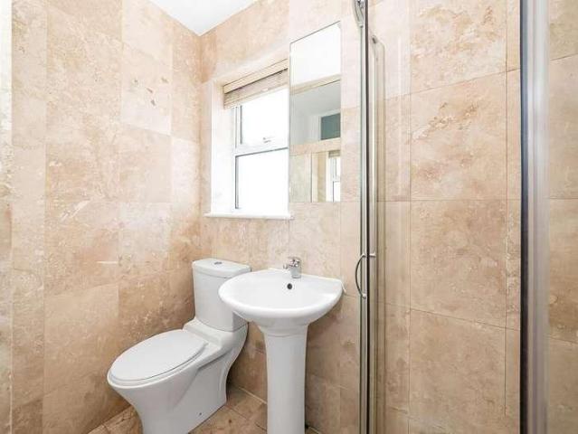 Flat for sale in London Borough of Lewisham, Greater London