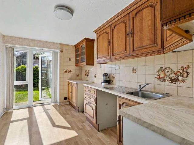 Flat for sale in Broxbourne, Hertfordshire