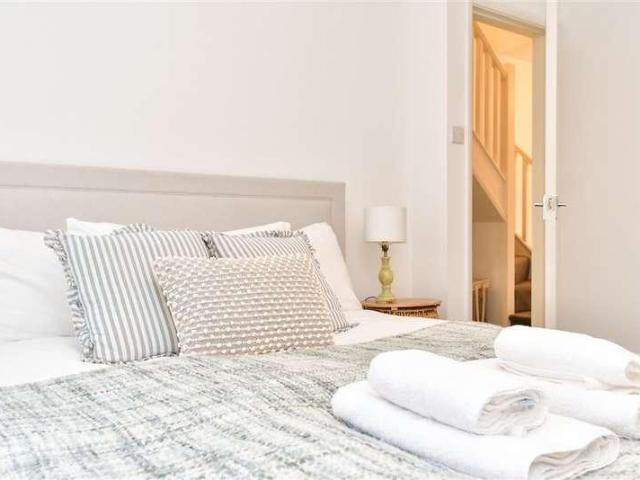 Flat for sale in Hanover & Queen's Park, Brighton