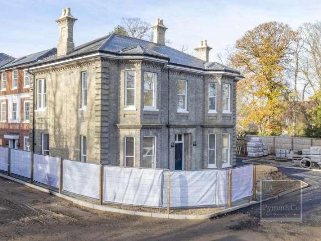 Flat for sale in East Bank, Norfolk