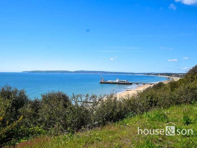 Flat for sale in Lansdowne, Springbourne