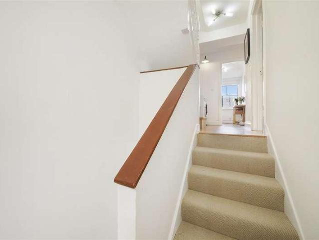 Flat for sale in London Borough of Hammersmith and Fulham, Greater London