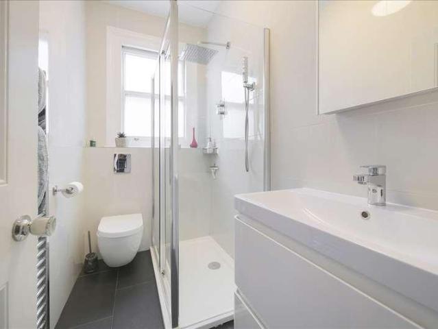 Flat for sale in Greater London