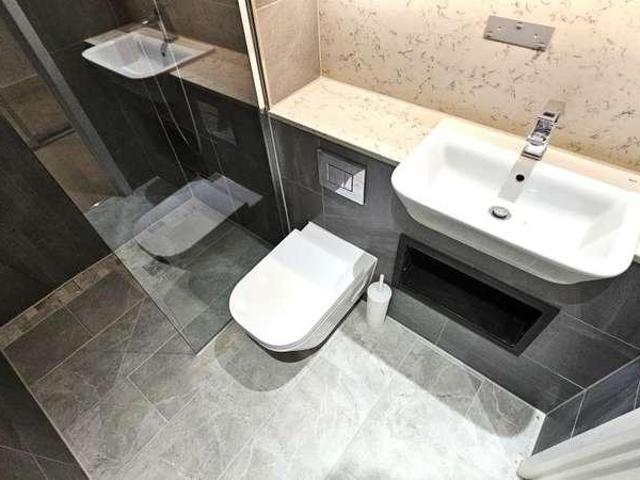 Flat for sale in Stepney, Greater London