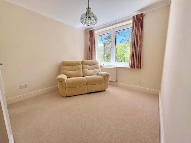 Flat for sale in Branksome Chine, Branksome Park