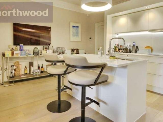 Flat for sale in High Field, York