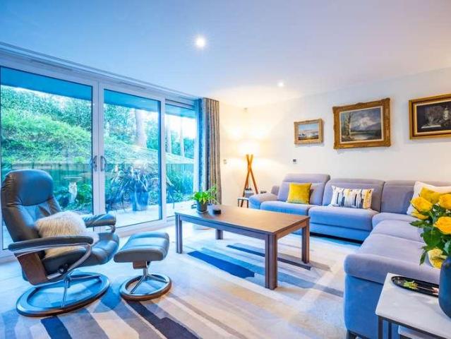 Flat for sale in Canford Cliffs, Poole