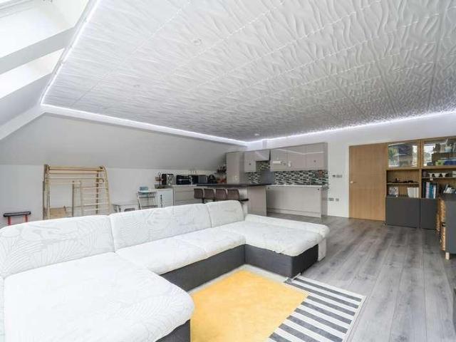 Flat for sale in Bevois Valley, Southampton