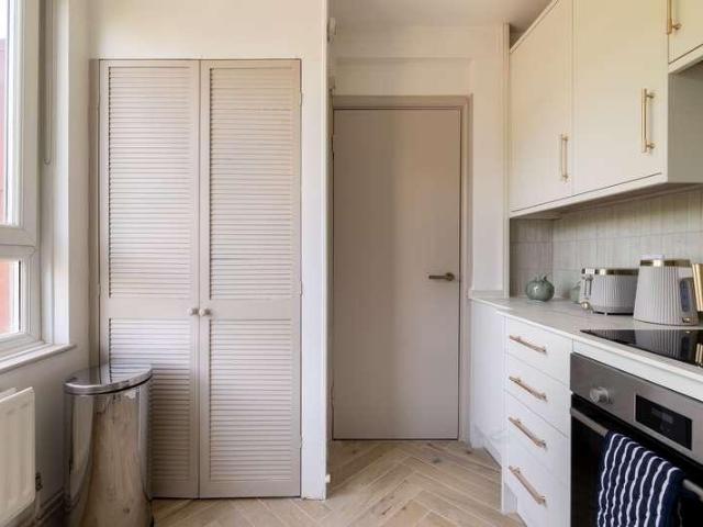 Flat for sale in Highbury, Greater London