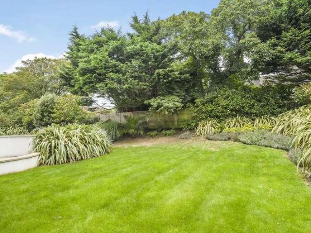 Flat for sale in Boscombe, Bournemouth