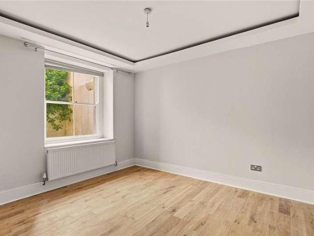 Flat for sale in Chelsea, Greater London