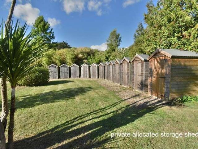 Flat for sale in Tricketts Cross, Ferndown