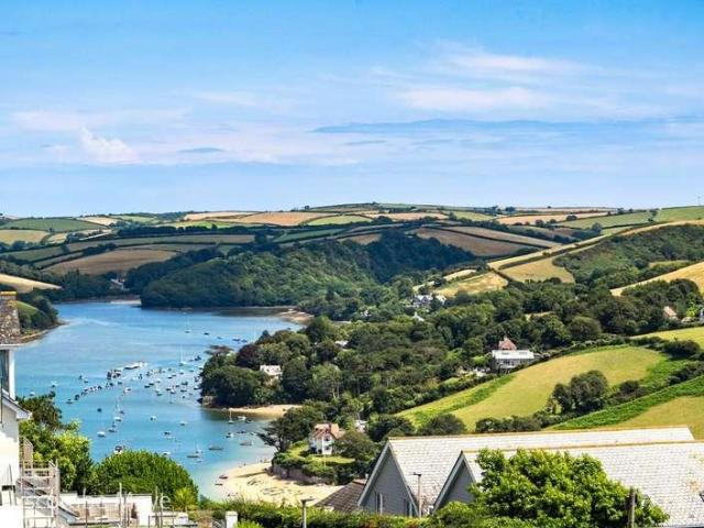 Flat for sale in Strode, Devon