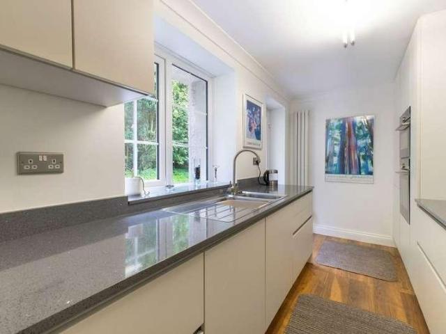 Flat for sale in Sedgwick