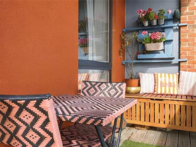 Flat for sale in London Borough of Haringey, Greater London