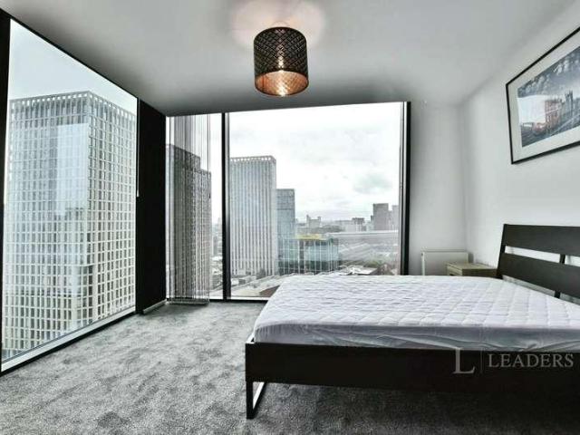 Flat for sale in Ardwick, Manchester