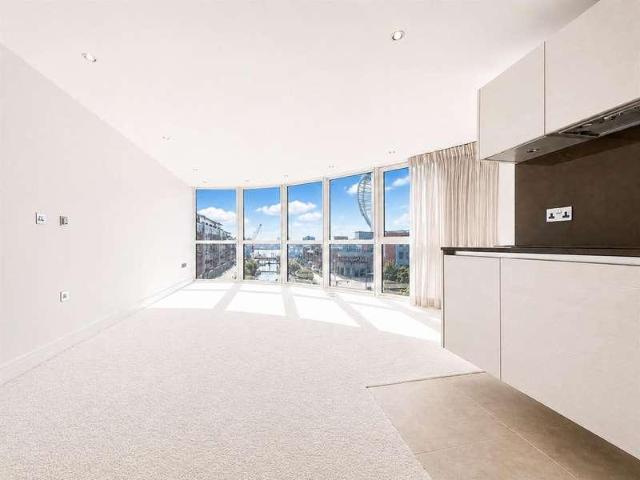 Flat for sale in Portsea, City Of Portsmouth