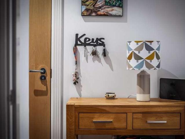Flat for sale in Broadwater Down, Sandown Park
