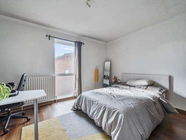 Flat for sale in Lancaster West Estate, Greater London
