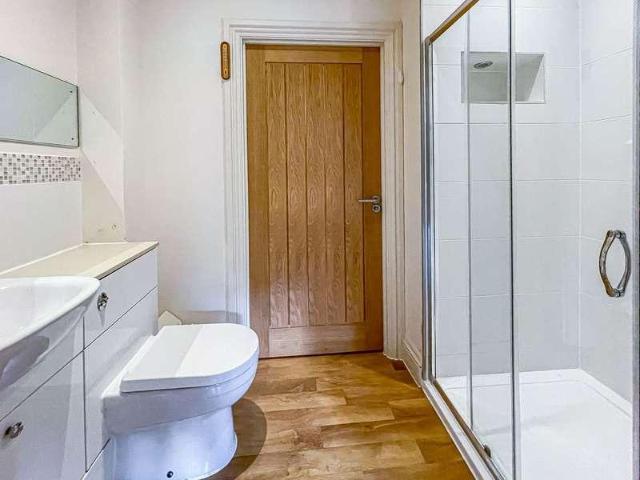 Flat for sale in Alderminster, Warwickshire