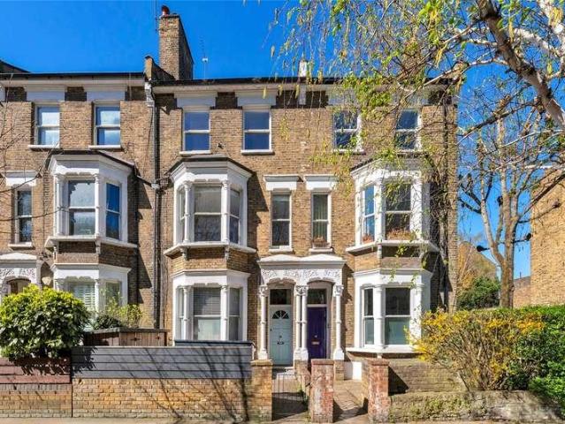 Flat for sale in Gospel Oak, Greater London