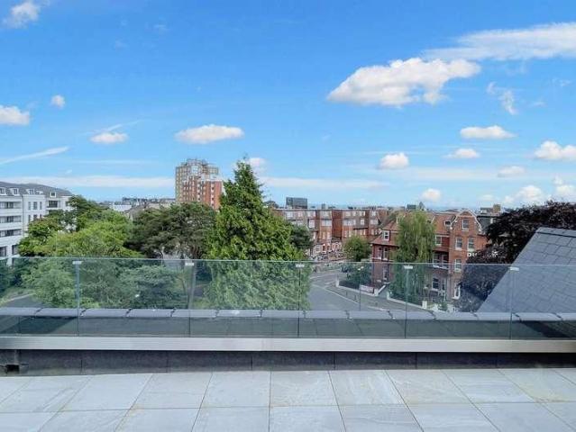 Flat for sale in West Cliff, Bournemouth