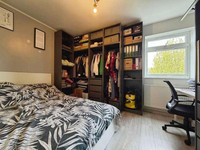 Flat for sale in Easthampstead, Bracknell