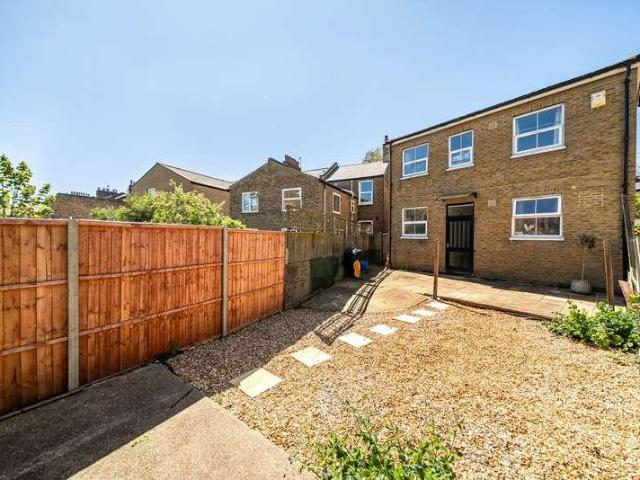 Flat for sale in London Borough of Lewisham, Greater London