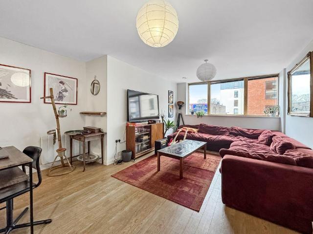 Flat for sale in Stokes Croft, Bristol
