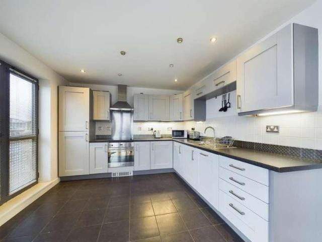 Flat for sale in Old Town, Hull