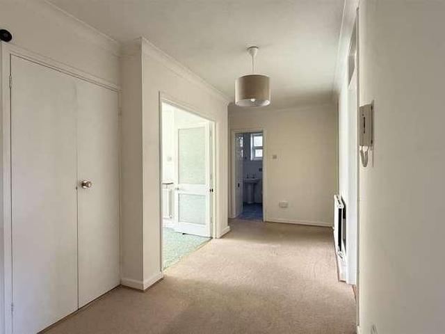 Flat for sale in Canford Cliffs, Poole