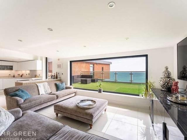 Flat for sale in Wick, Bournemouth