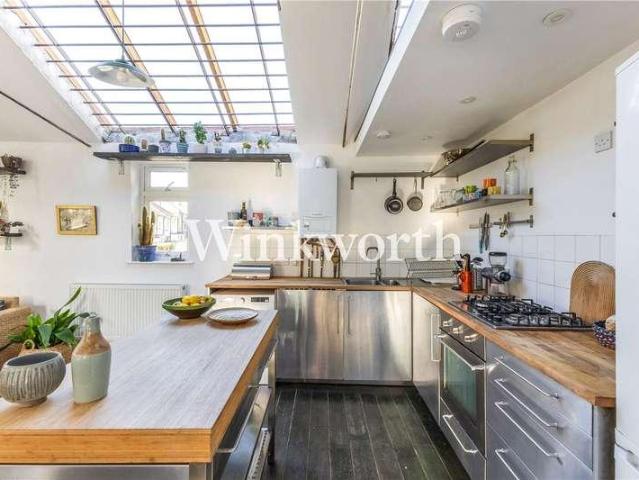 Flat for sale in London Borough of Haringey, Greater London