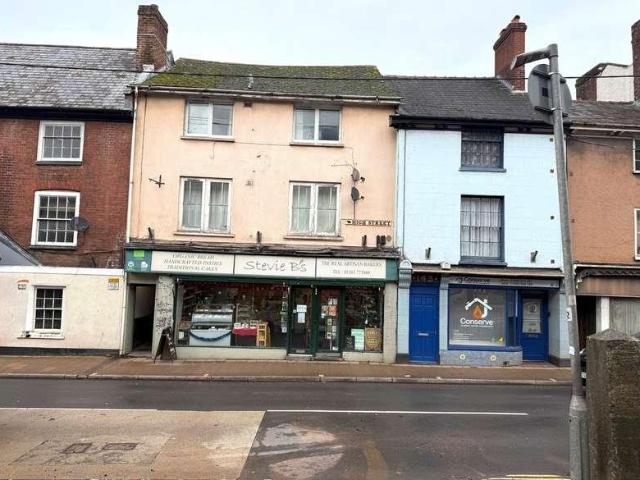 Flat for sale in Newton St Cyres, Devon