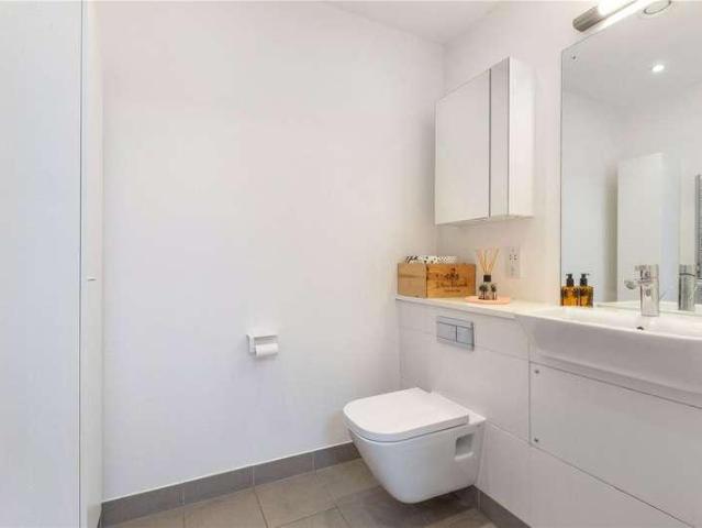 Flat for sale in London Borough of Tower Hamlets, Greater London