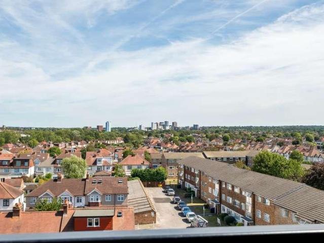 Flat for sale in Greater London